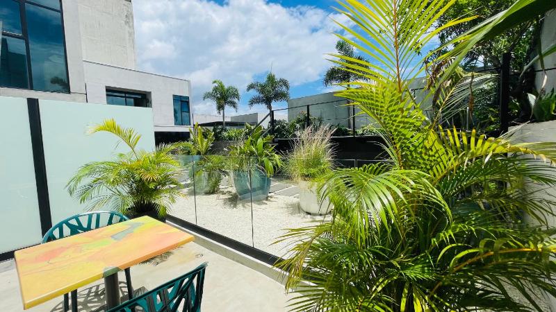 Cozy apartment with terrace SJ Cosmopolitan Tower #402 - image 16