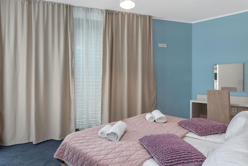 Apartment with Sea View image 1