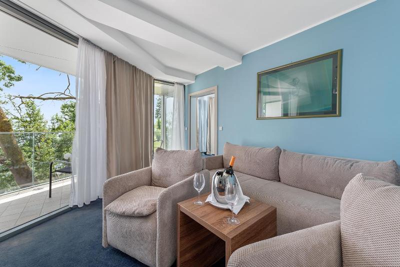 Apartment with Sea View image 4