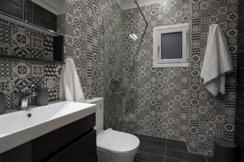 My Secret Garden rooms - Apartment with 2 private rooms separate baths and balcony garden - image 6