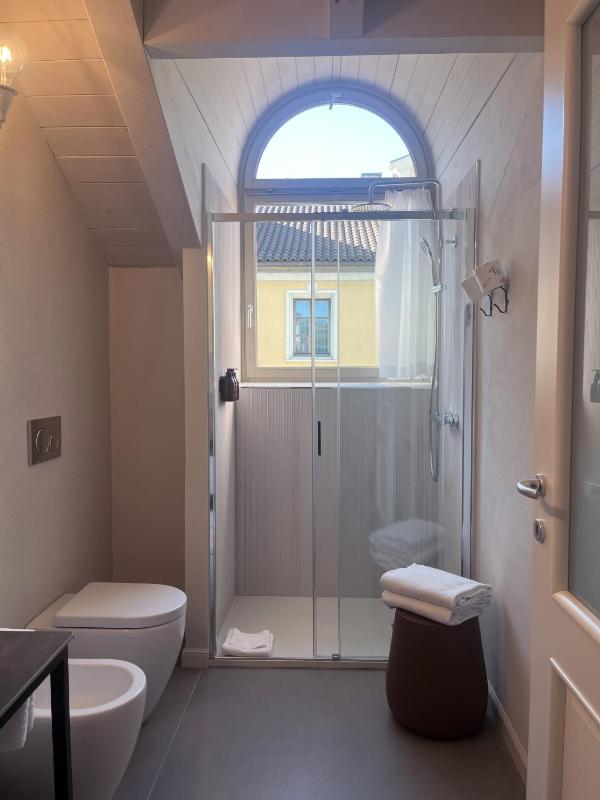 Double or Twin Room image 2