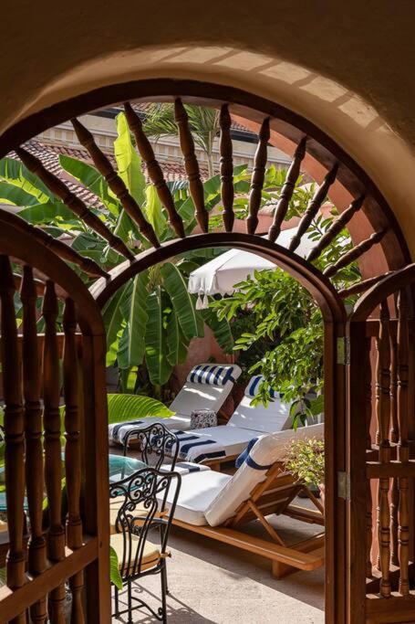 Luxury Tropical Villa in Cartagena Historic City - image 8
