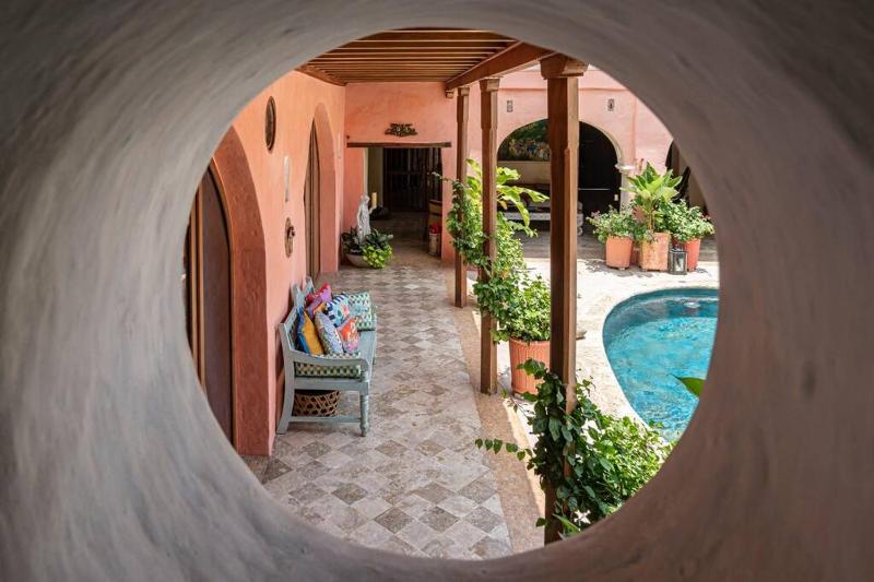 Luxury Tropical Villa in Cartagena Historic City - image 9