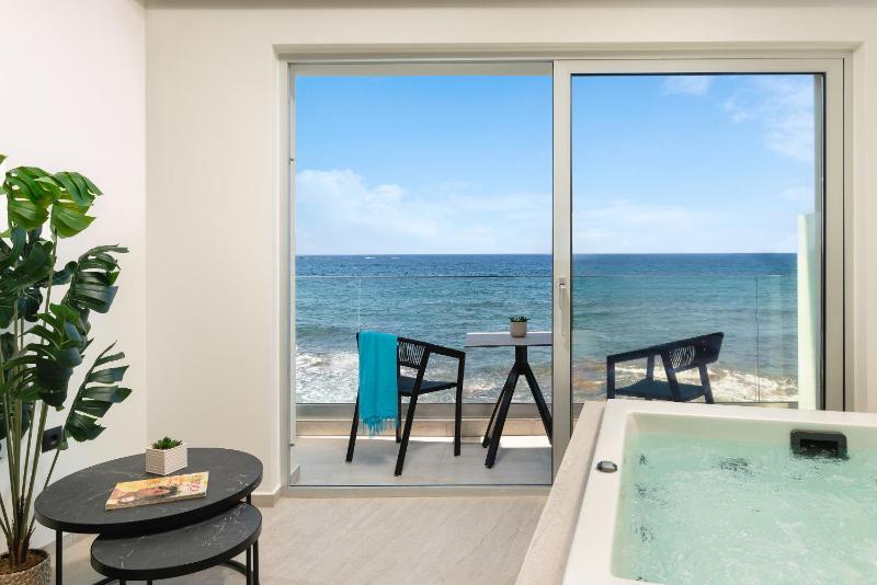 Elia Sea Suites - image 1