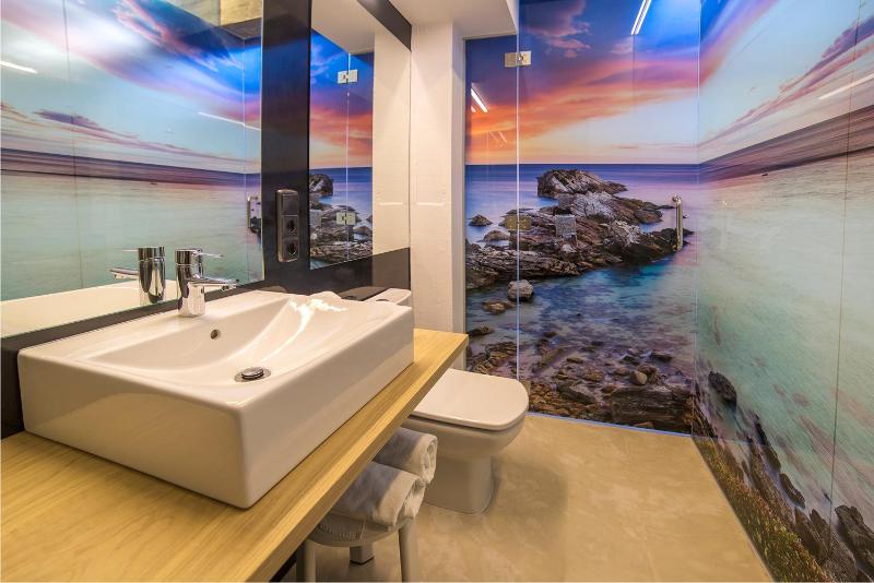 Triple Room image 2