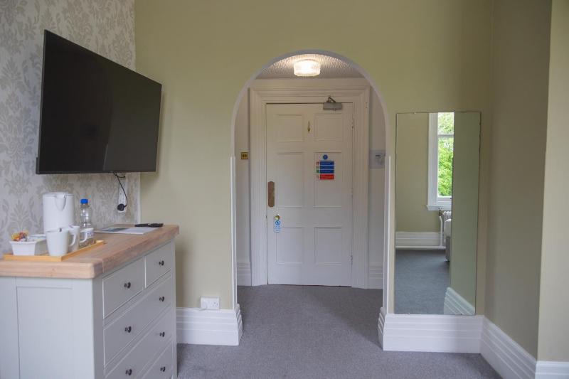 Standard Double Room image 4