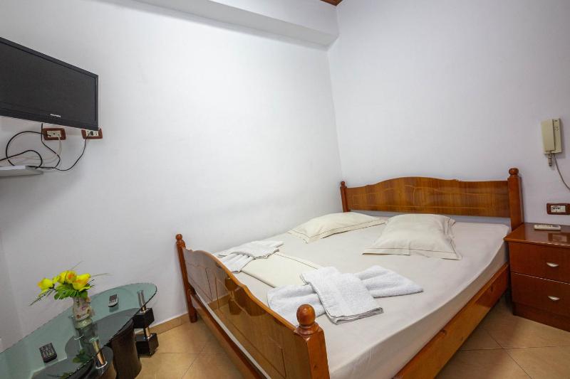 Standard Double Room image 1