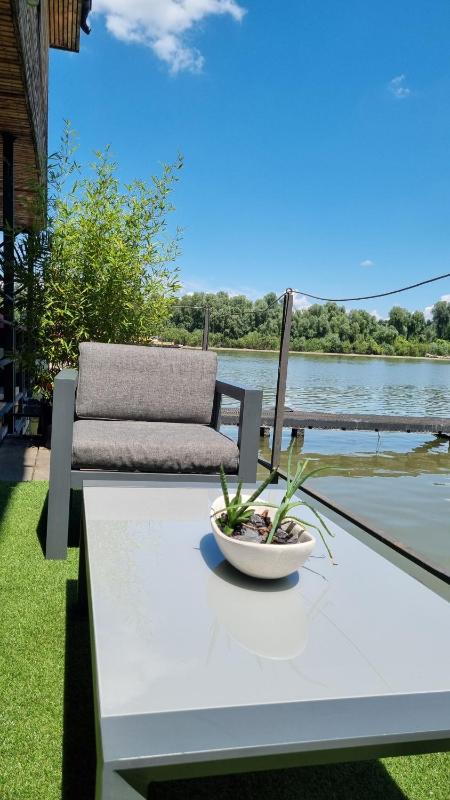 Deluxe Queen Room image 4