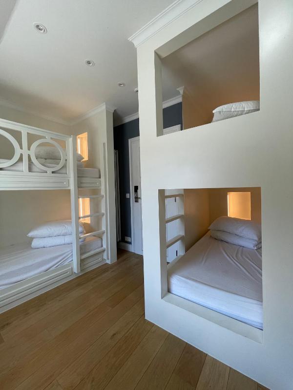 Bed in 4-Bed Mixed Dormitory Room image 1