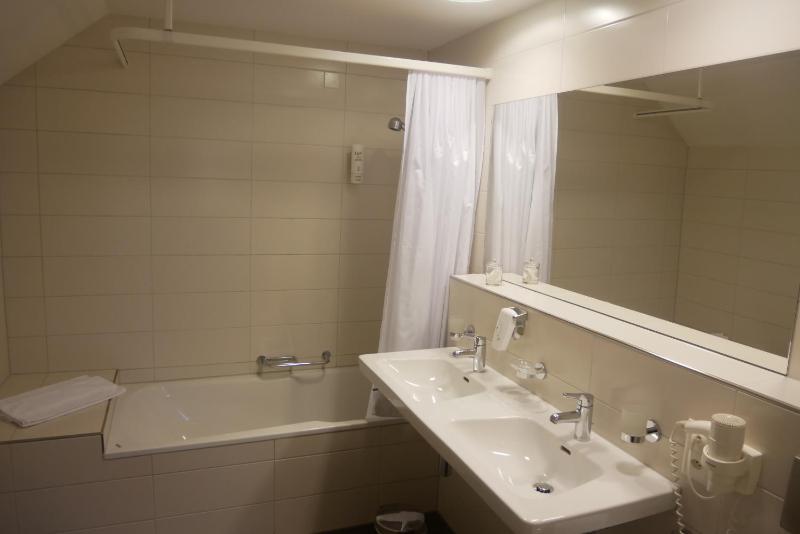 Junior Suite image 2