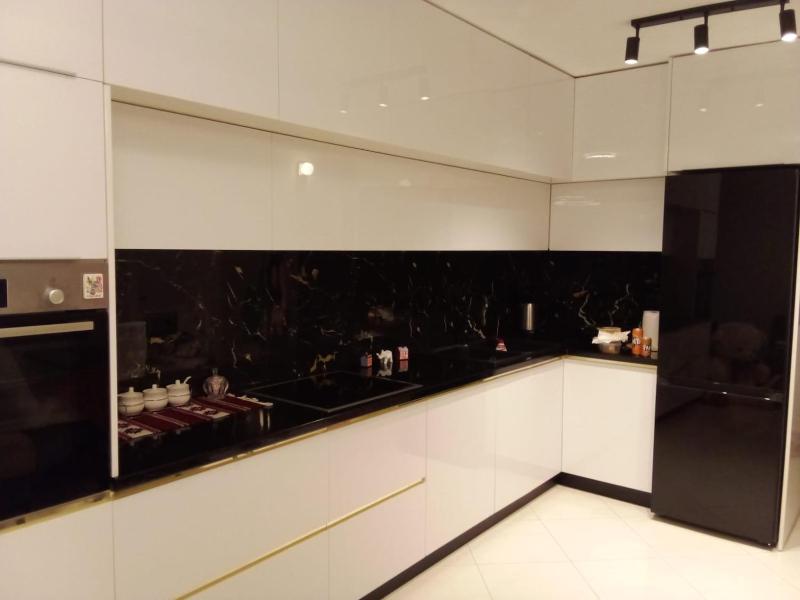 Stela Apartment - image 4