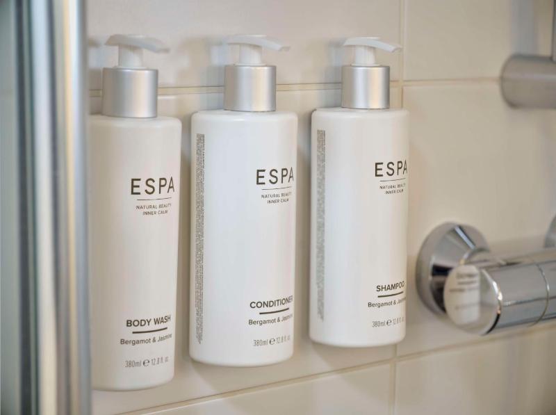 Executive King Room with City View image 2