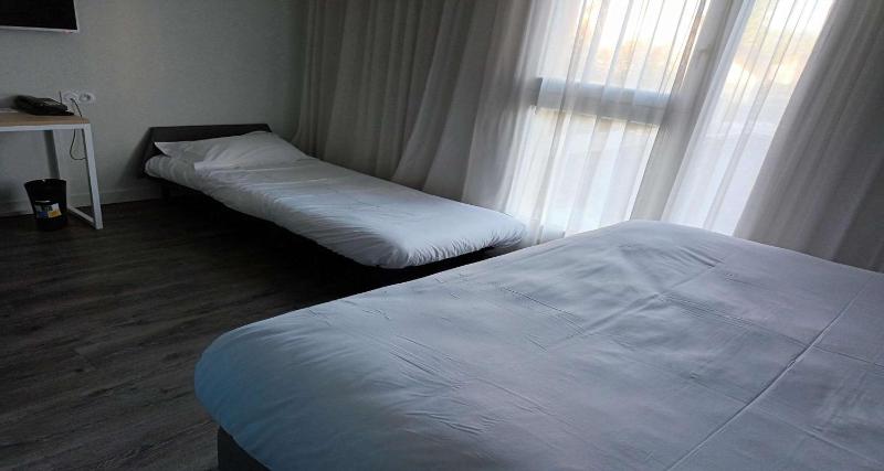 Superior Triple Room - Non-Smoking image 2
