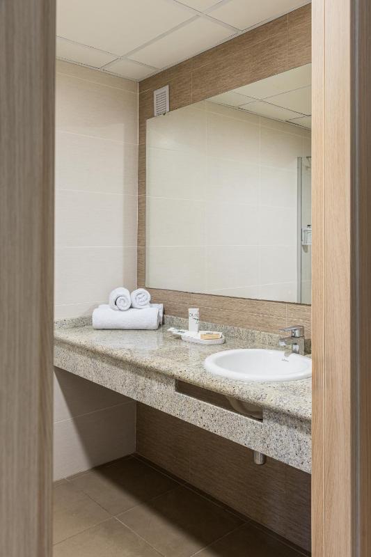 Double or Twin Room with Balcony image 2