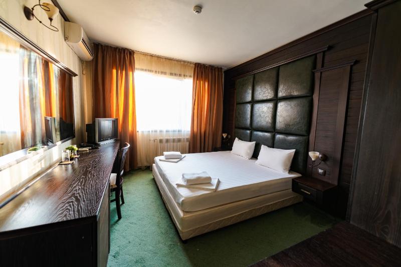 Junior Suite with Terrace image 3