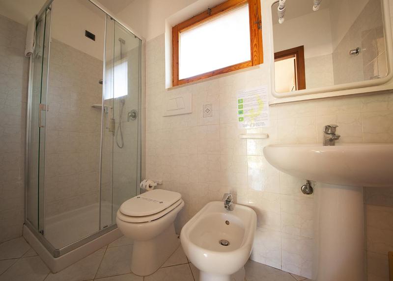 Triple Room with Terrace and Sea View image 1