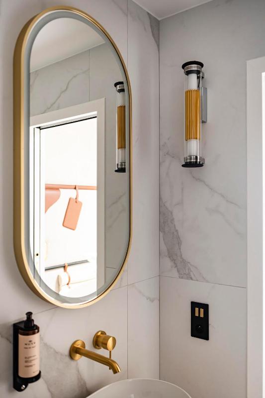 Superior Double Room image 3