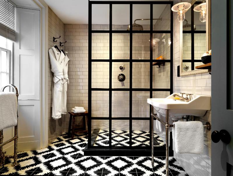 Double Room image 2