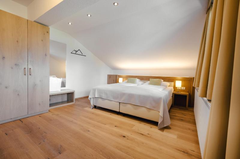 Budget Double Room image 1