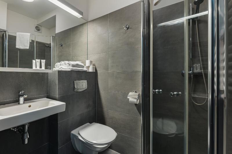 Superior Double Room image 2