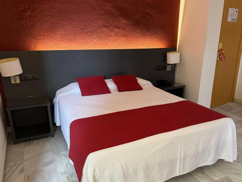Double or Twin Room with Terrace image 4