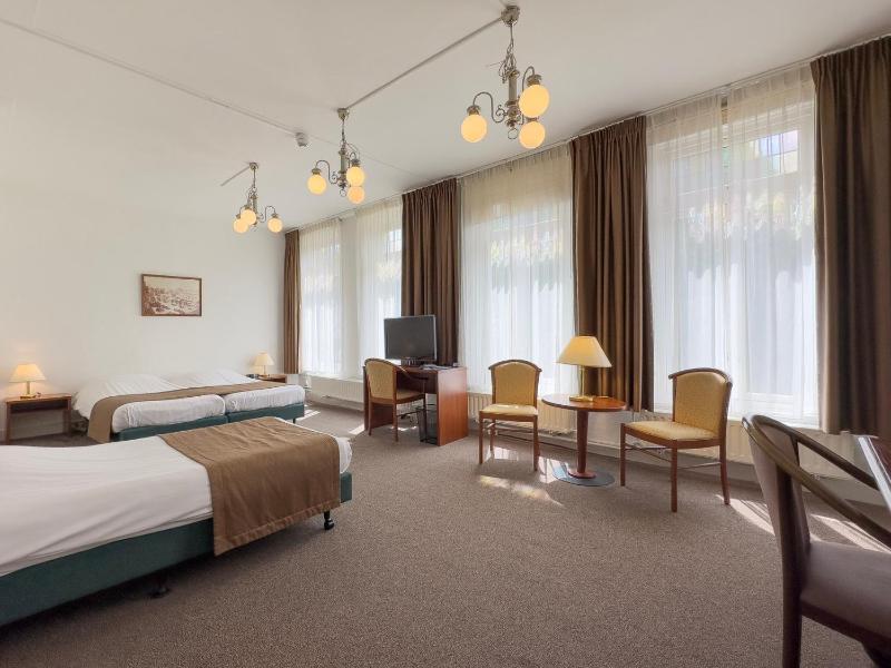 Quadruple Room image 3