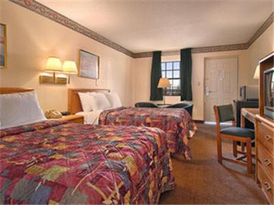 Double Room with Two Double Beds - Smoking