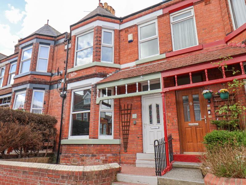 32 Ashville Avenue - image 1