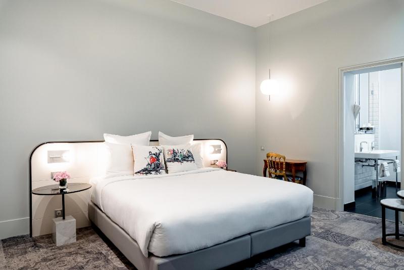 Junior Suite - Afterworks image 1