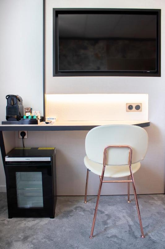 Comfort Triple Room image 2