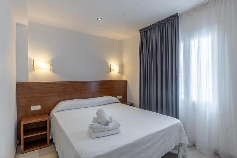 Standard Double or Twin Room image 1
