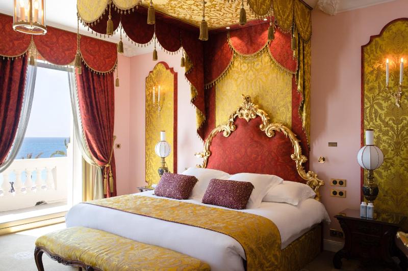 Deluxe Suite with Sea View and free parking image 4