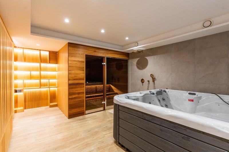 Hillmax Residence - image 12