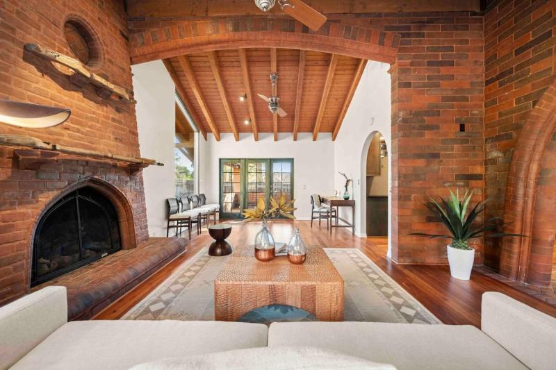 Stunning Chapel home with incredible views HotTub - image 3