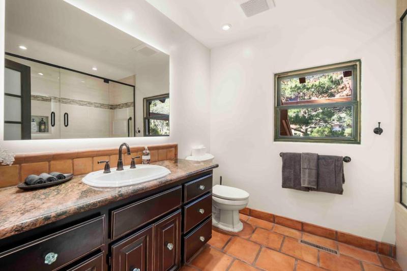 Stunning Chapel home with incredible views HotTub - image 30