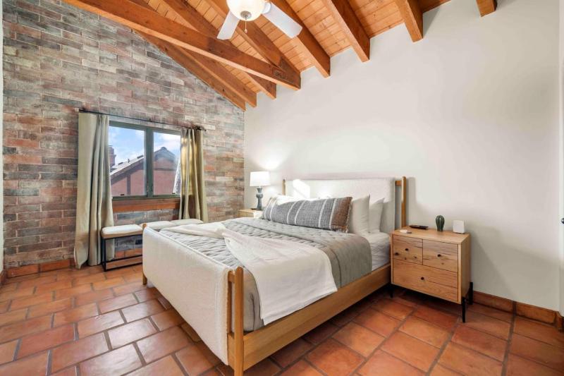 Stunning Chapel home with incredible views HotTub - image 18