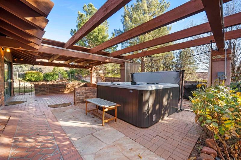 Stunning Chapel home with incredible views HotTub - image 33