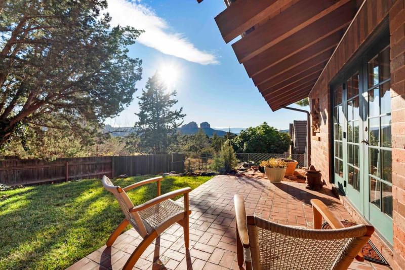 Stunning Chapel home with incredible views HotTub - image 36