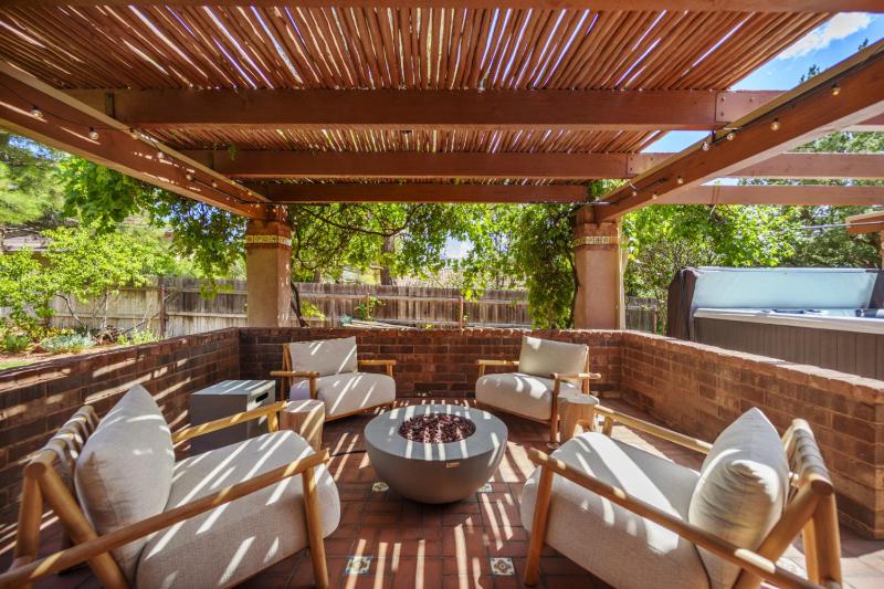 Stunning Chapel home with incredible views HotTub - image 6