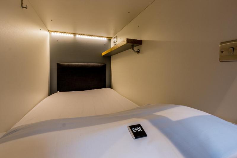 Pod in a 4-Bed Female Dormitory image 3