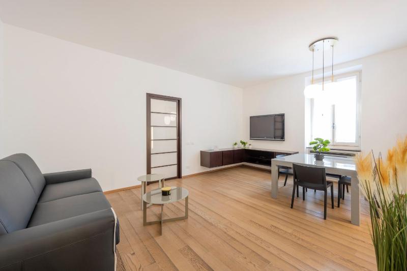 One-Bedroom Apartment image 1