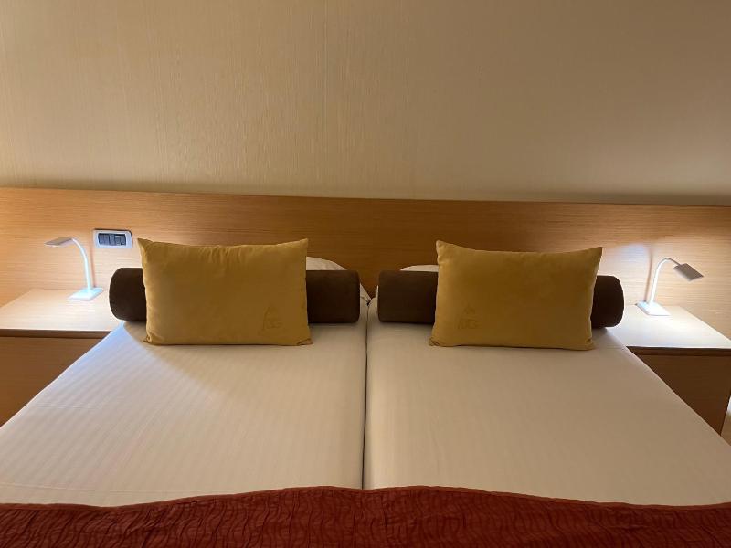 Interior Comfort Double Room image 4