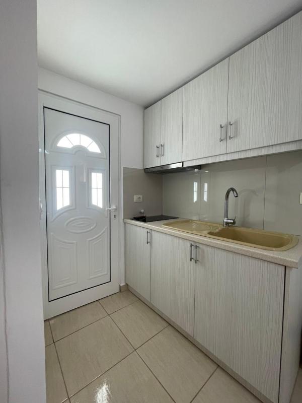 Double Room without Balcony - Ground Floor image 2