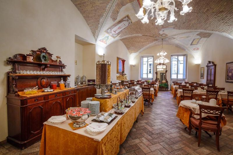 Hotel Fortuna - image 5