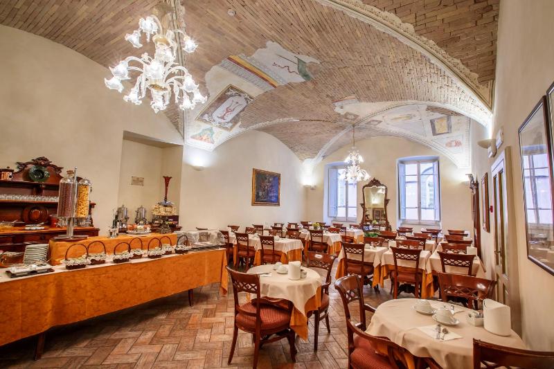 Hotel Fortuna - image 16