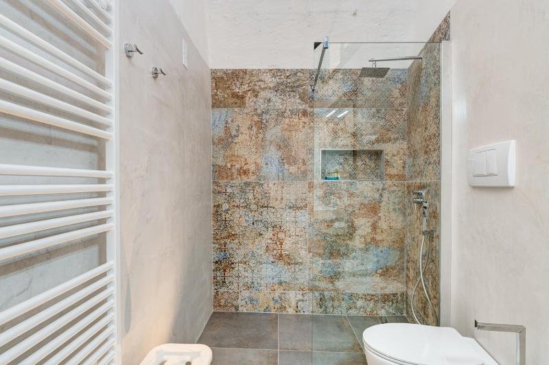 Superior Triple Room image 2