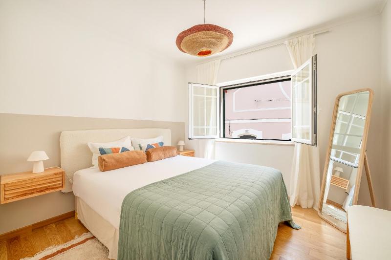 Blue Tide - Two Bedroom Apartment - image 25