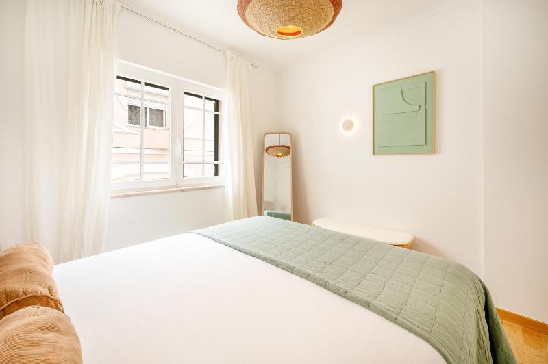 Blue Tide - Two Bedroom Apartment - image 19
