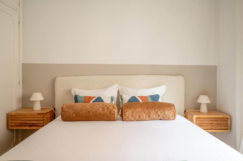 Blue Tide - Two Bedroom Apartment - image 16