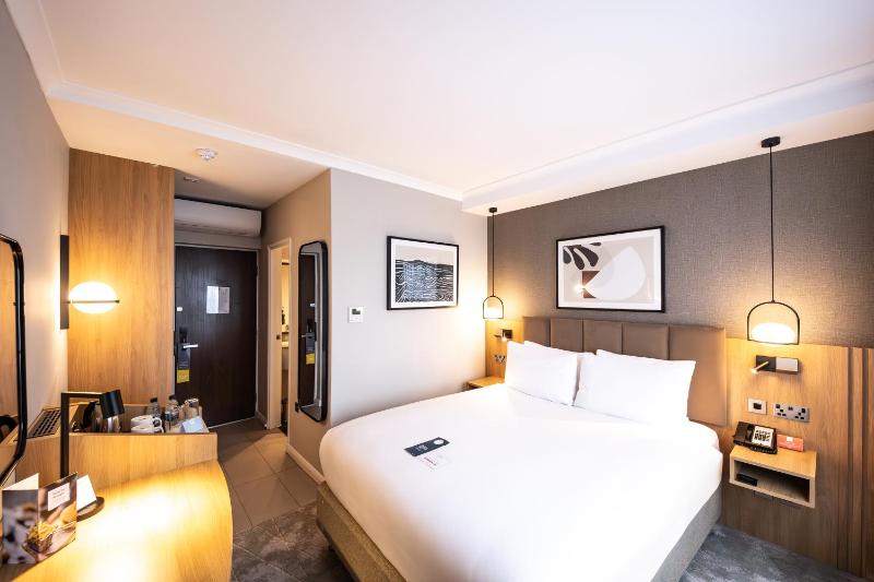 Standard Room image 3